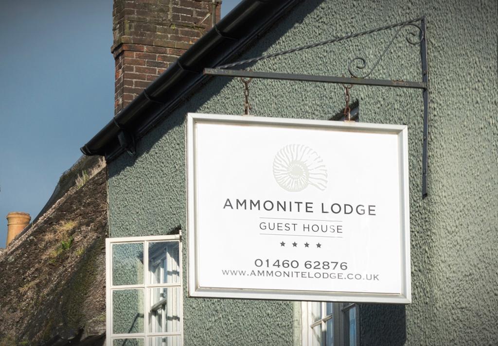 Ammonite Lodge Chard Exterior foto